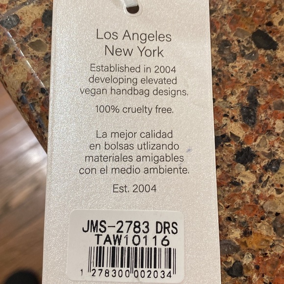 *****PRICE DROP****   NWT ALYSSA VEGAN CONVERTIBLE BAG - Picture 5 of 8